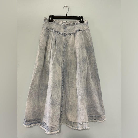 Free people denim skirt - Picture 2 of 6